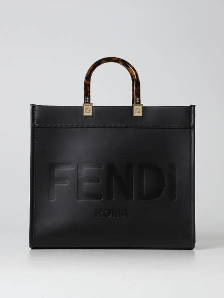 fendi borse negozi piemonte|Fendi .